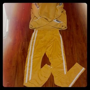 2 piece pant and long sleeved crop top